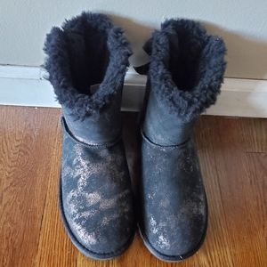 UGG boots mini Bailey Bow Glimmer size 8